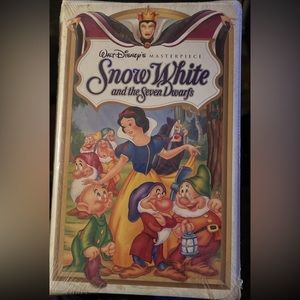 NEW Disney Masterpiece Snow White and the Seven Dwarfs (VHS, 1994) *SEALED*